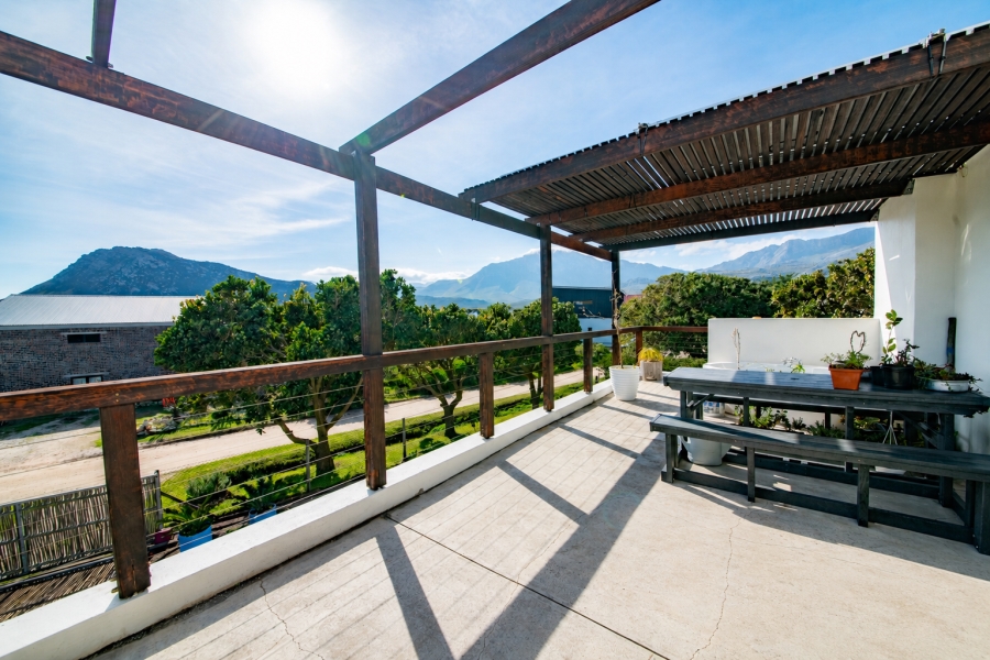 4 Bedroom Property for Sale in Pringle Bay Western Cape